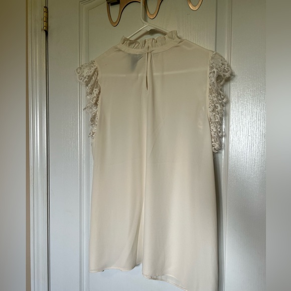 Lace top - Picture 3 of 6